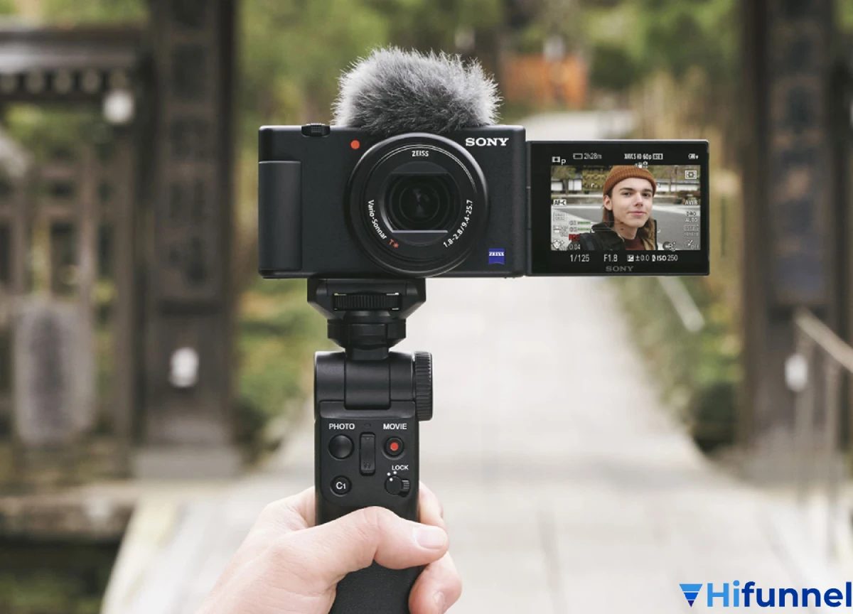 Máy quay vlog Sony ZV-1 nhỏ gọn, quay bài giảng E-learning chuyên nghiệp