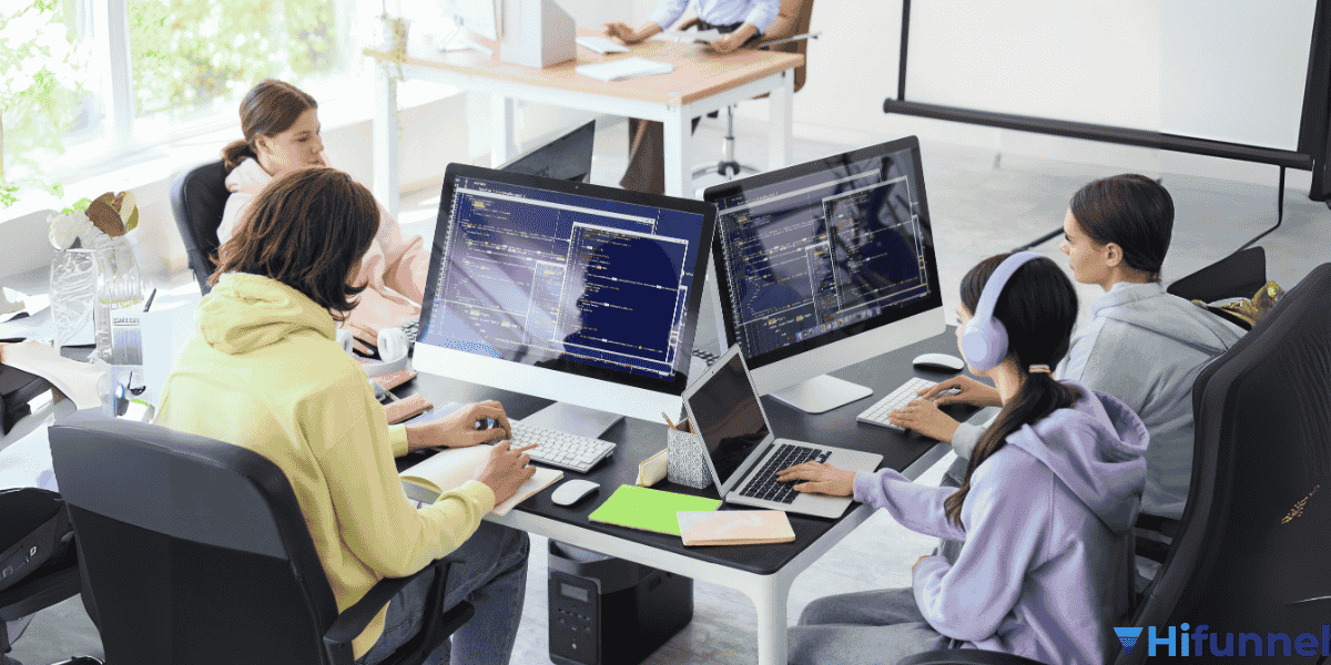 Quy tắc học online cơ bản – học sinh tham gia lớp học trực tuyến nghiêm túc