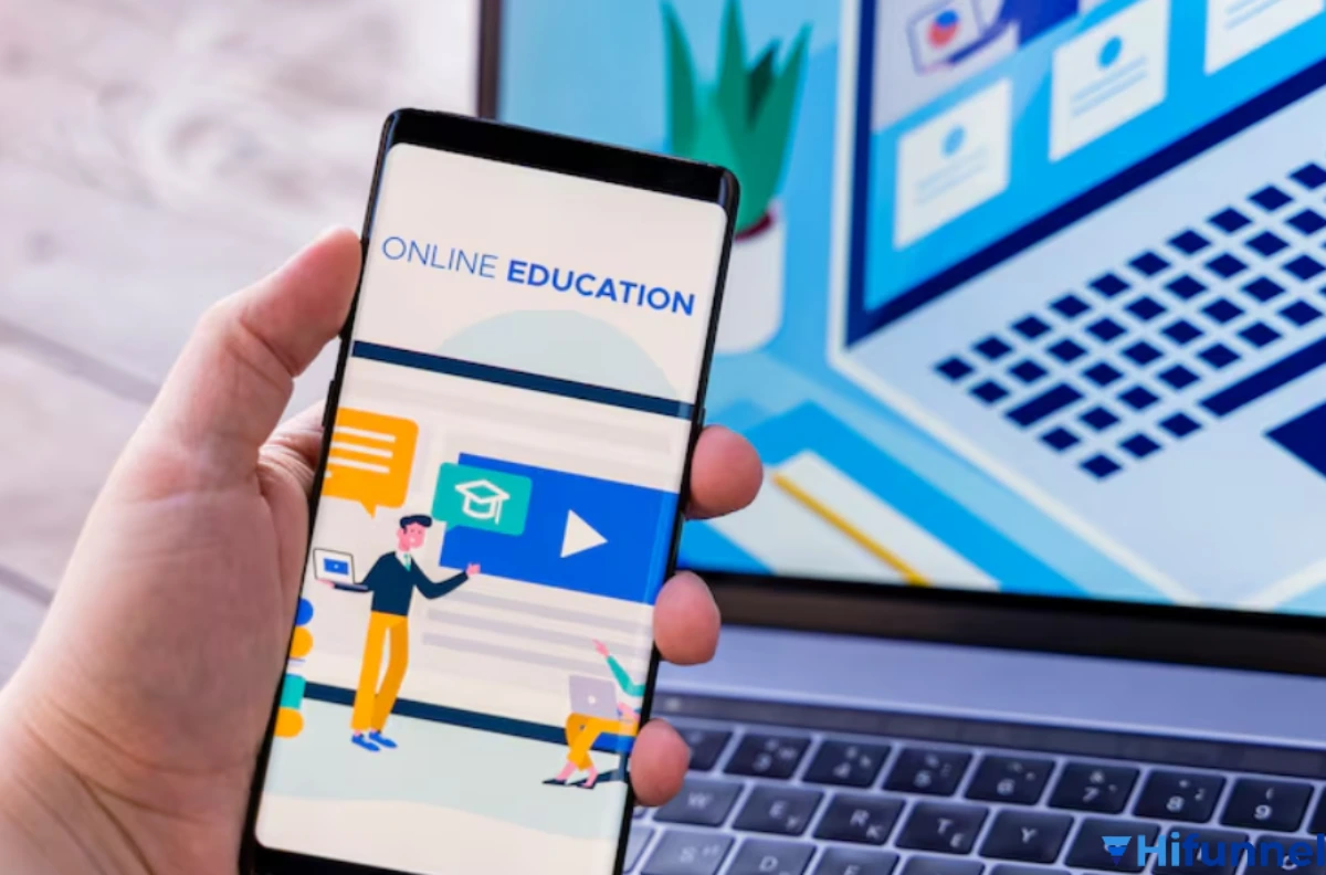 Giảng viên thiết kế khóa học immersive learning bằng nền tảng HiFunnel.