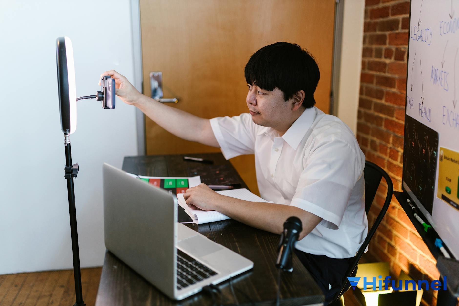 cách trở thành koc kiếm tiền chuẩn bị thiết bị quay chụp chuyên nghiệp