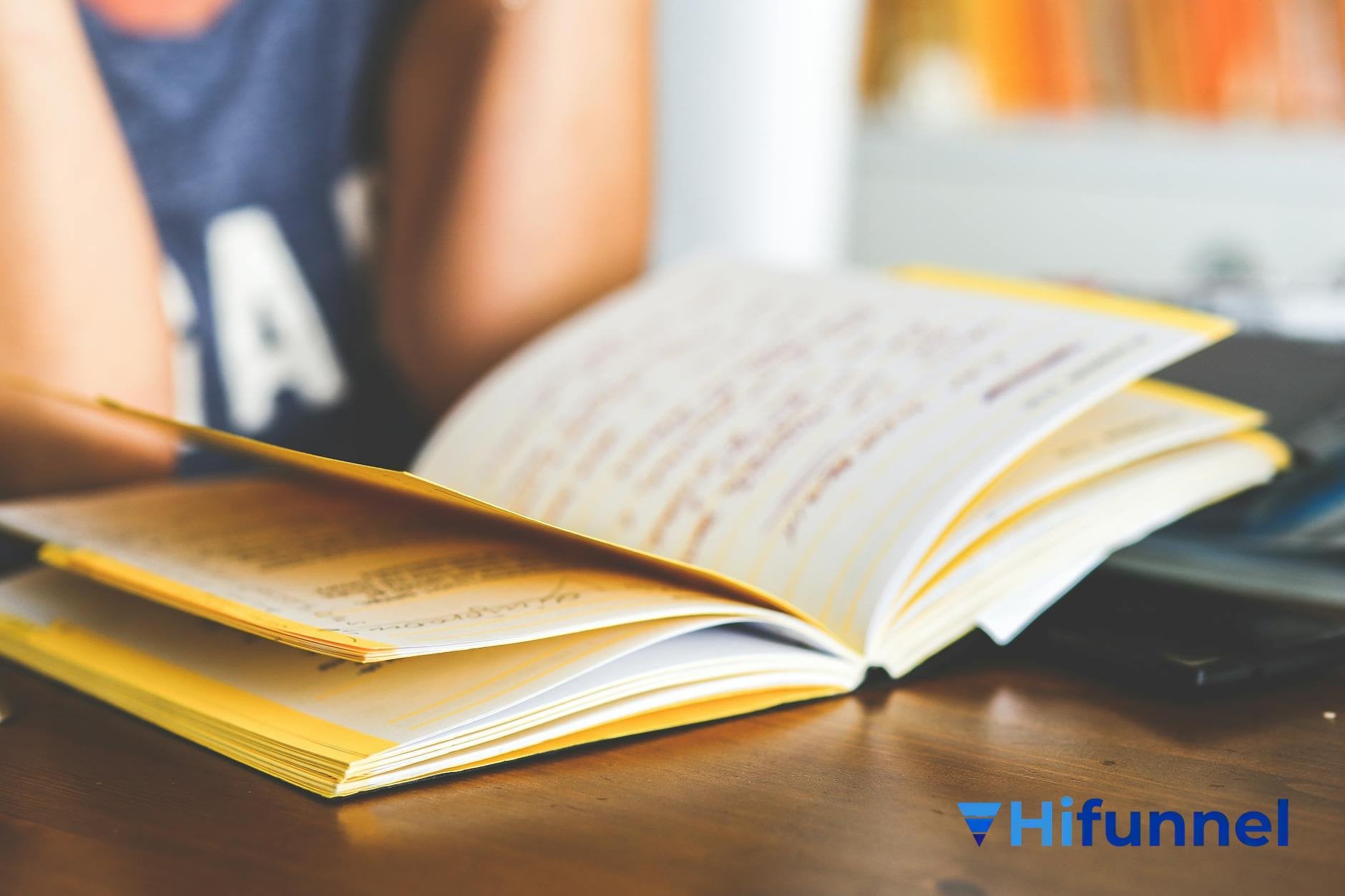 hệ thống hóa tri thức qua quá trình viết sách
