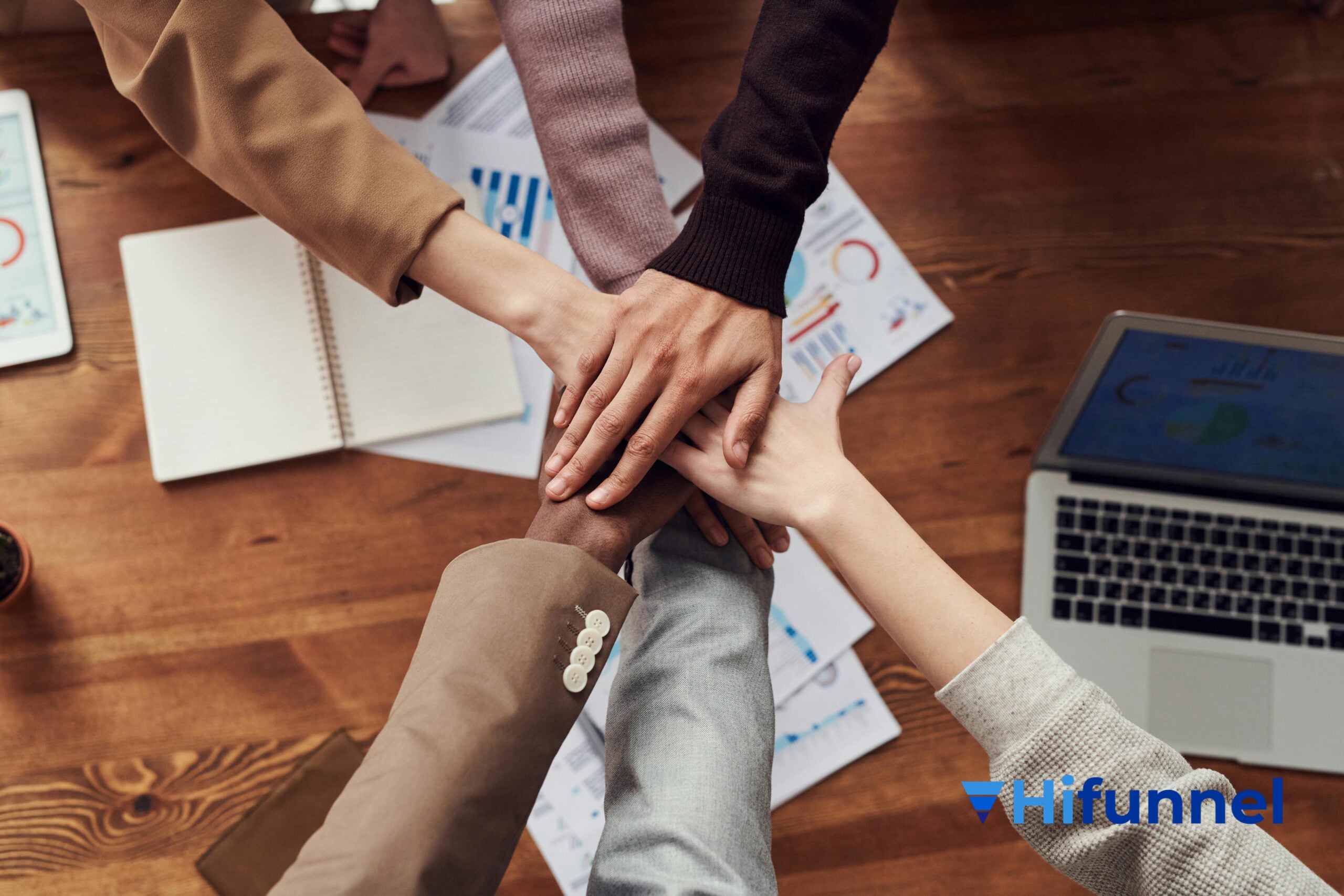 tạo chứng chỉ khóa học online tự động với hifunnel