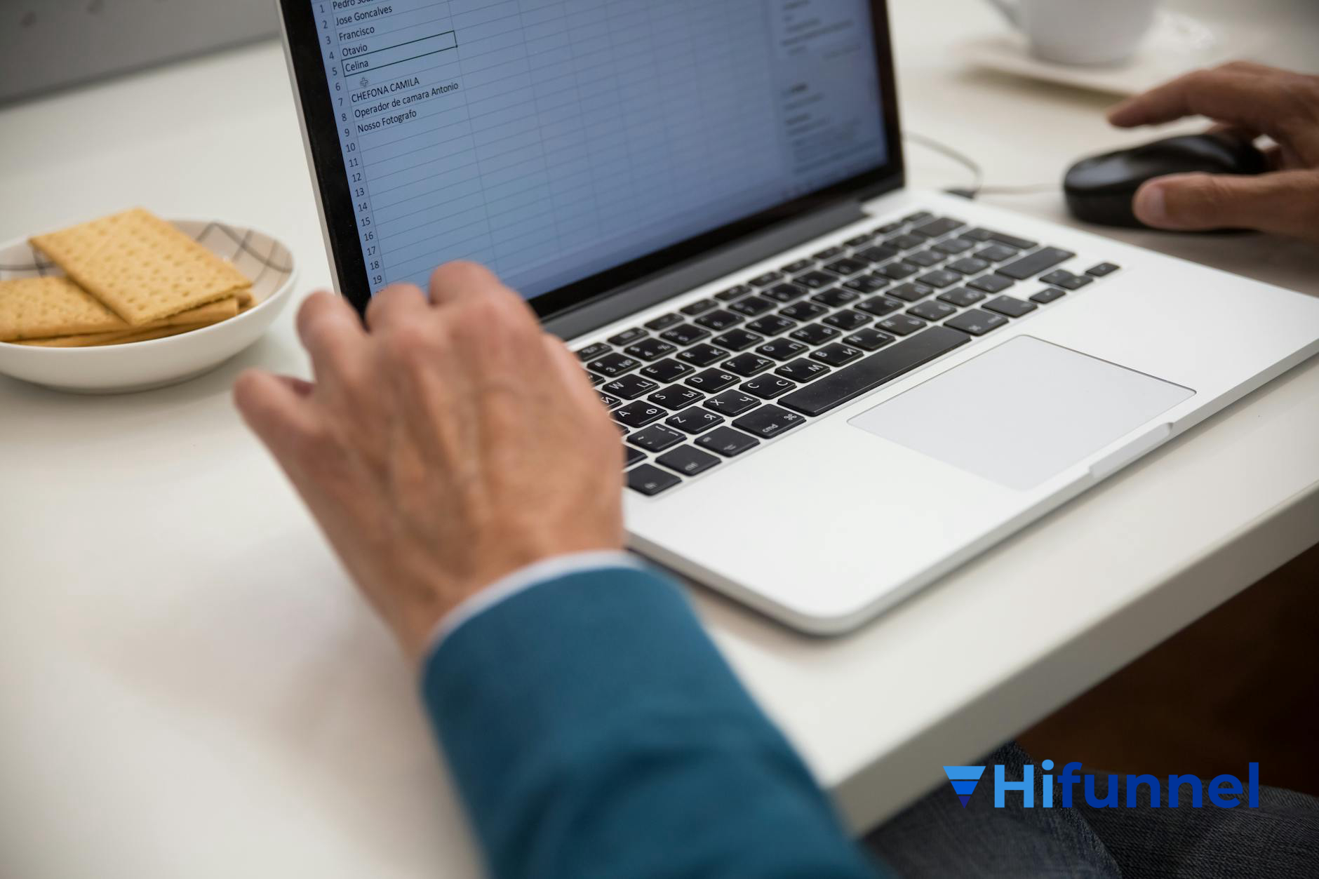 thiết lập data validation kiểm soát dữ liệu trong google sheets