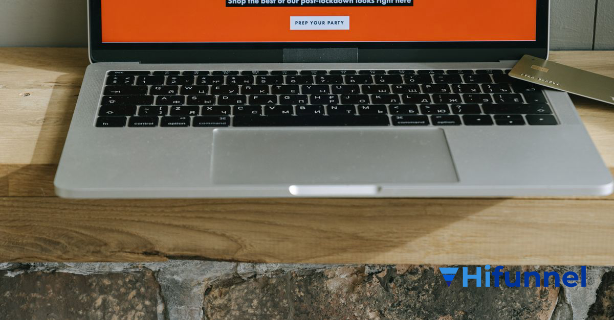 cửa sổ pop up dạng sticky sidebar hiển thị ưu đãi nhận ebook miễn phí