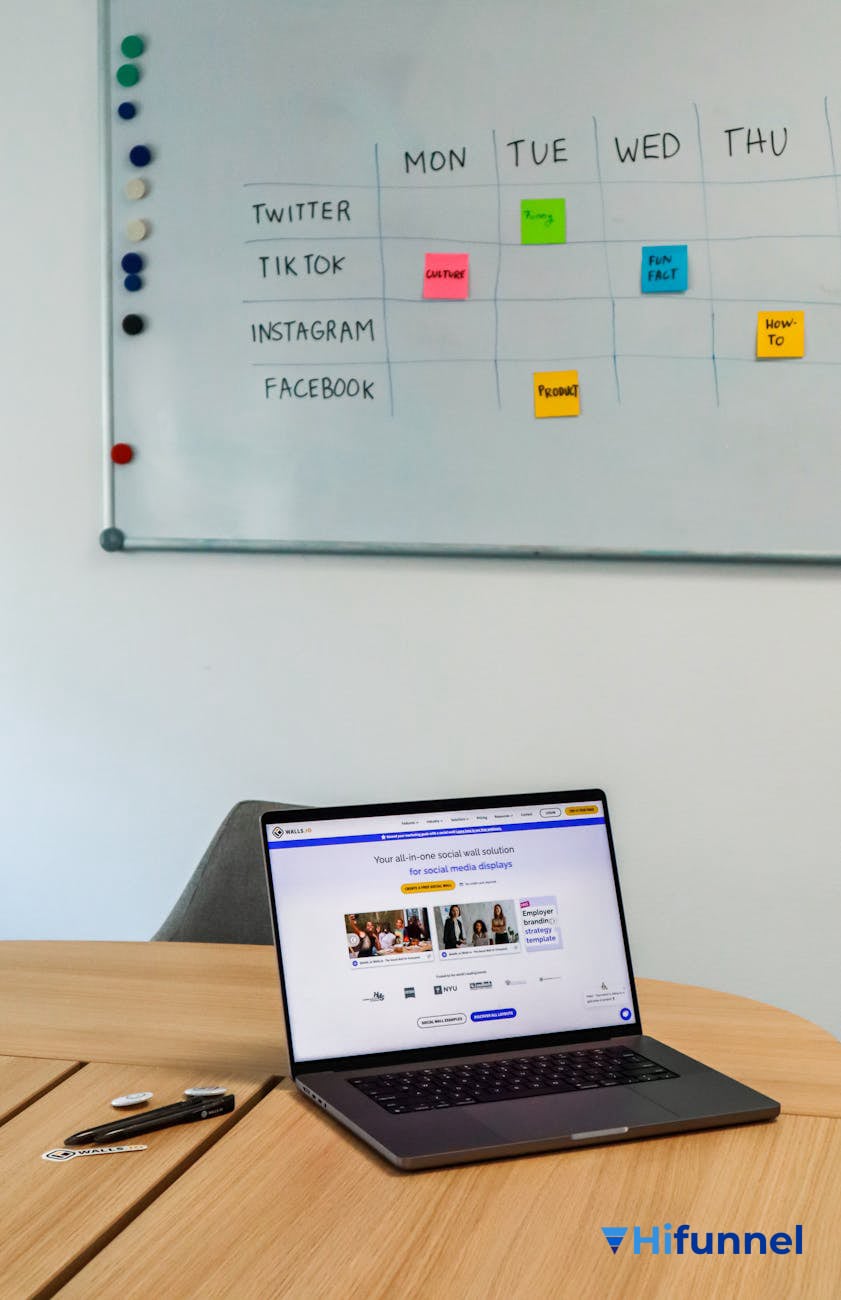 chiến dịch quảng bá ebook trên các kênh mạng xã hội facebook zalo instagram tiktok