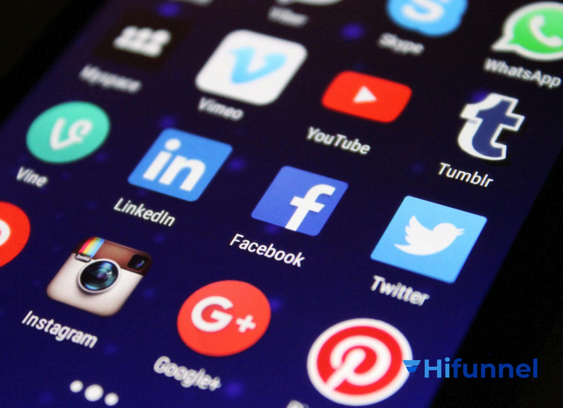 thuật toán tiktok 2026 - chiến lược creator kiếm tiền từ tiktok
