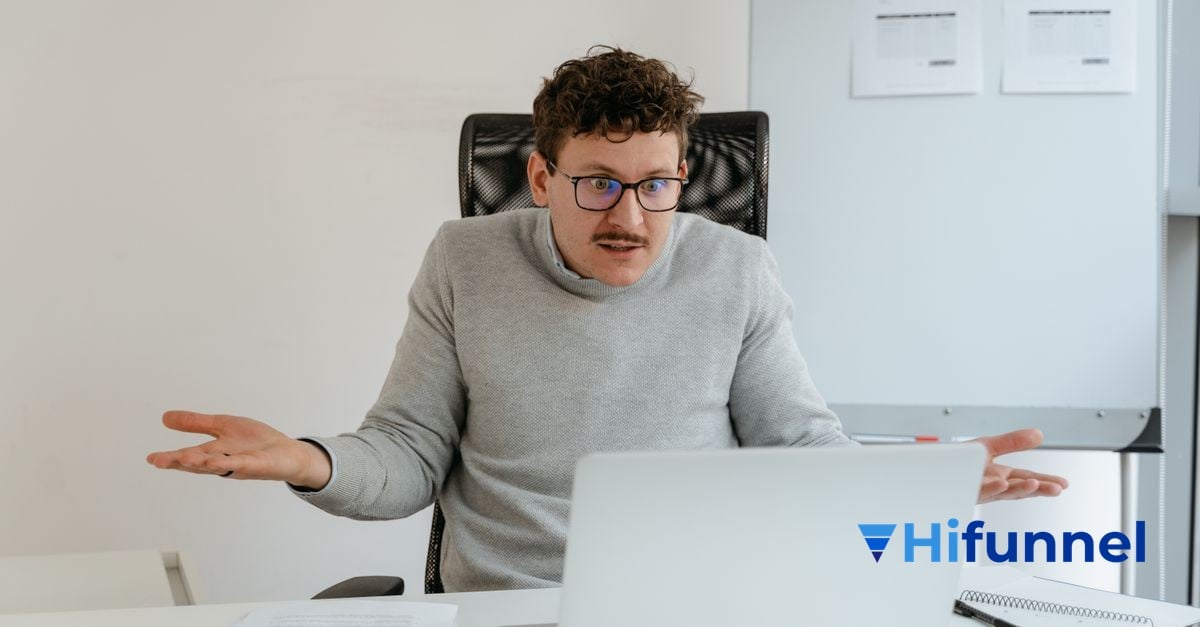 tối ưu phễu bán hàng - tránh thiết kế landing page quá phức tạp gây bối rối cho khách hàng